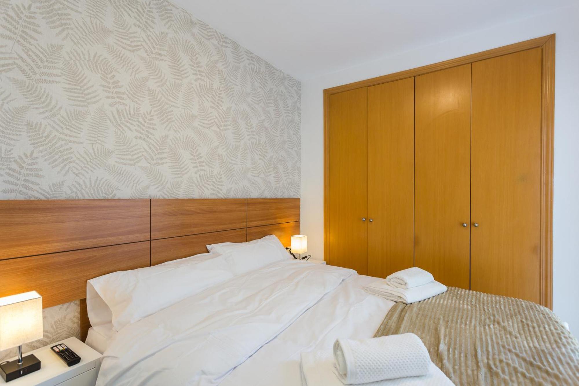 Ferienwohnung Piso Familiar Cerca Del Centro, Ac Y Wifi Gratis Valencia Exterior foto